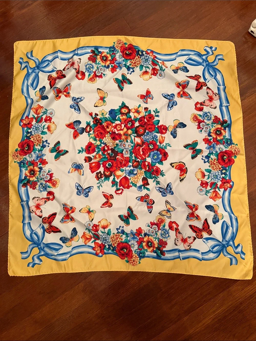 Vintage vibrant floral